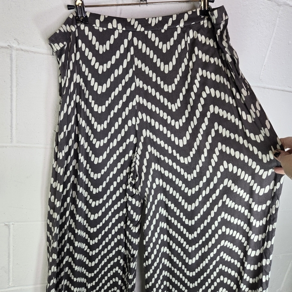 Cartonnier Anthropologie Wide Leg Palazzo Chevron Pants - Picture 8 of 11